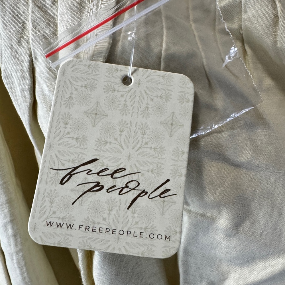 NWT Free People Ivory Button Front Romper Size L - Picture 9 of 11